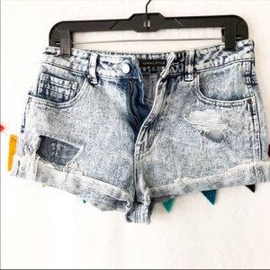 Kendall & Kylie Acid wash shorts